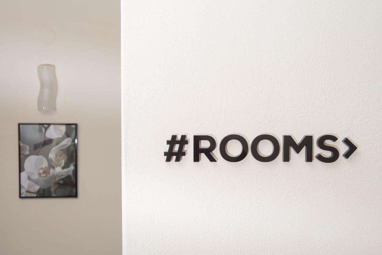 Ino Luxury Rooms Paralía エクステリア 写真